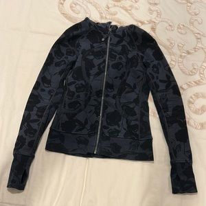 Lululemon Scuba Full-Zip Hoodie - Women’s size 4